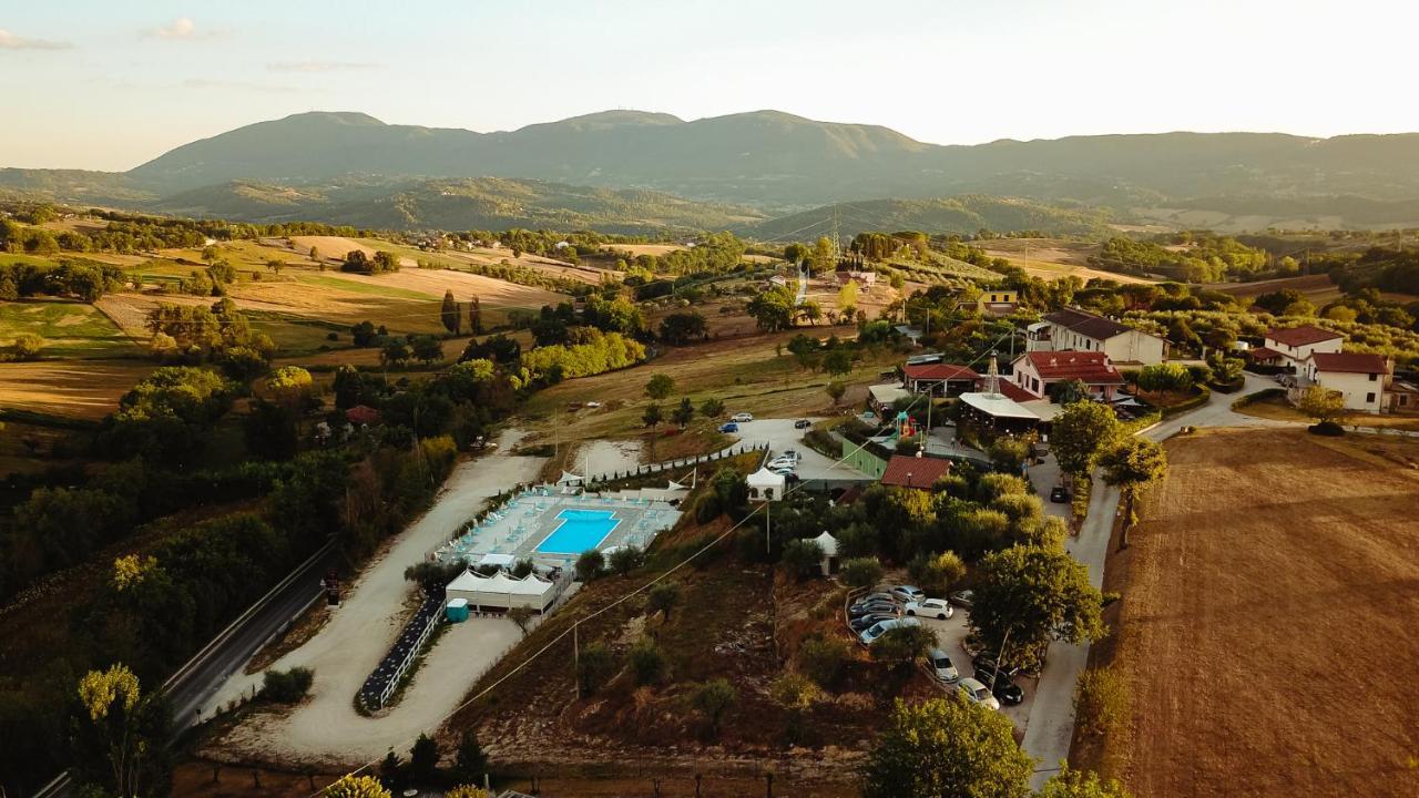 Il Pozzo Country House Collescipoli 外观 照片